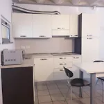 Moderno Con Parcheggio Gratuito Di Fronte Lecco