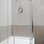 Apartment Moderno Con Parcheggio Gratuito Di Fronte Lecco