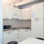 Moderno Con Parcheggio Gratuito Di Fronte * Lecco