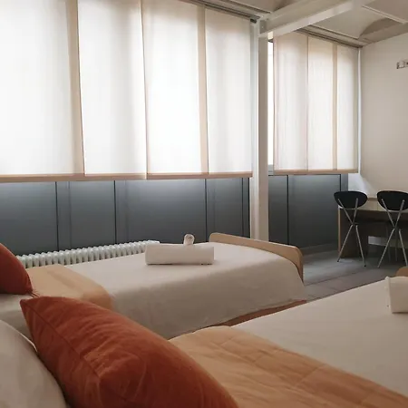 Appartamento Moderno Con Parcheggio Gratuito Di Fronte Lecco