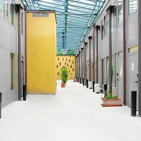 Moderno Con Parcheggio Gratuito Di Fronte Apartamento Lecco