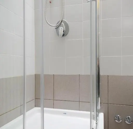 Appartement Moderno Con Parcheggio Gratuito Di Fronte Lecco