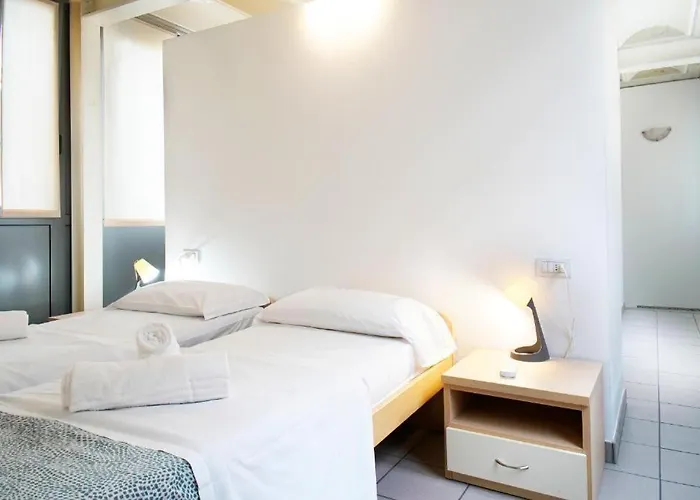 Moderno Con Parcheggio Gratuito Di Fronte