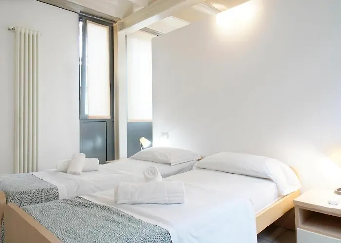 Moderno Con Parcheggio Gratuito Di Fronte Lecco