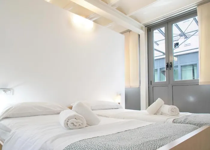Moderno Con Parcheggio Gratuito Di Fronte Apartament Lecco