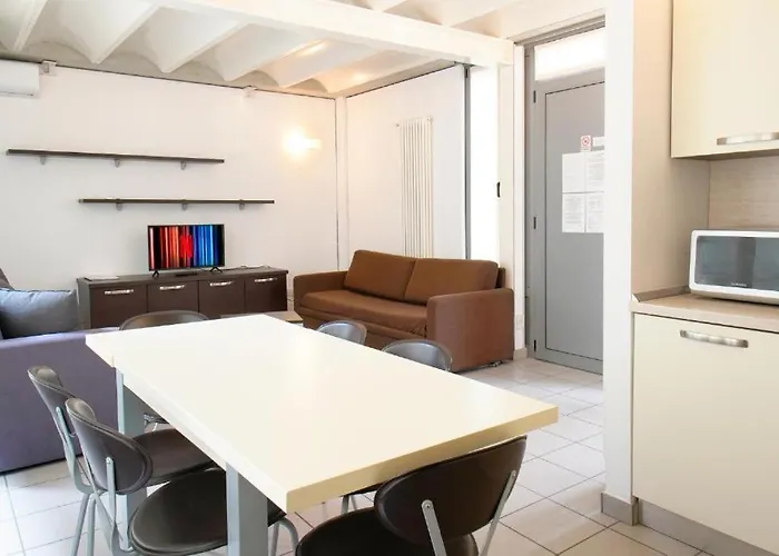 Moderno Con Parcheggio Gratuito Di Fronte Apartament *