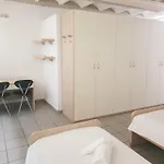 Moderno Con Parcheggio Gratuito Di Fronte Apartamento *